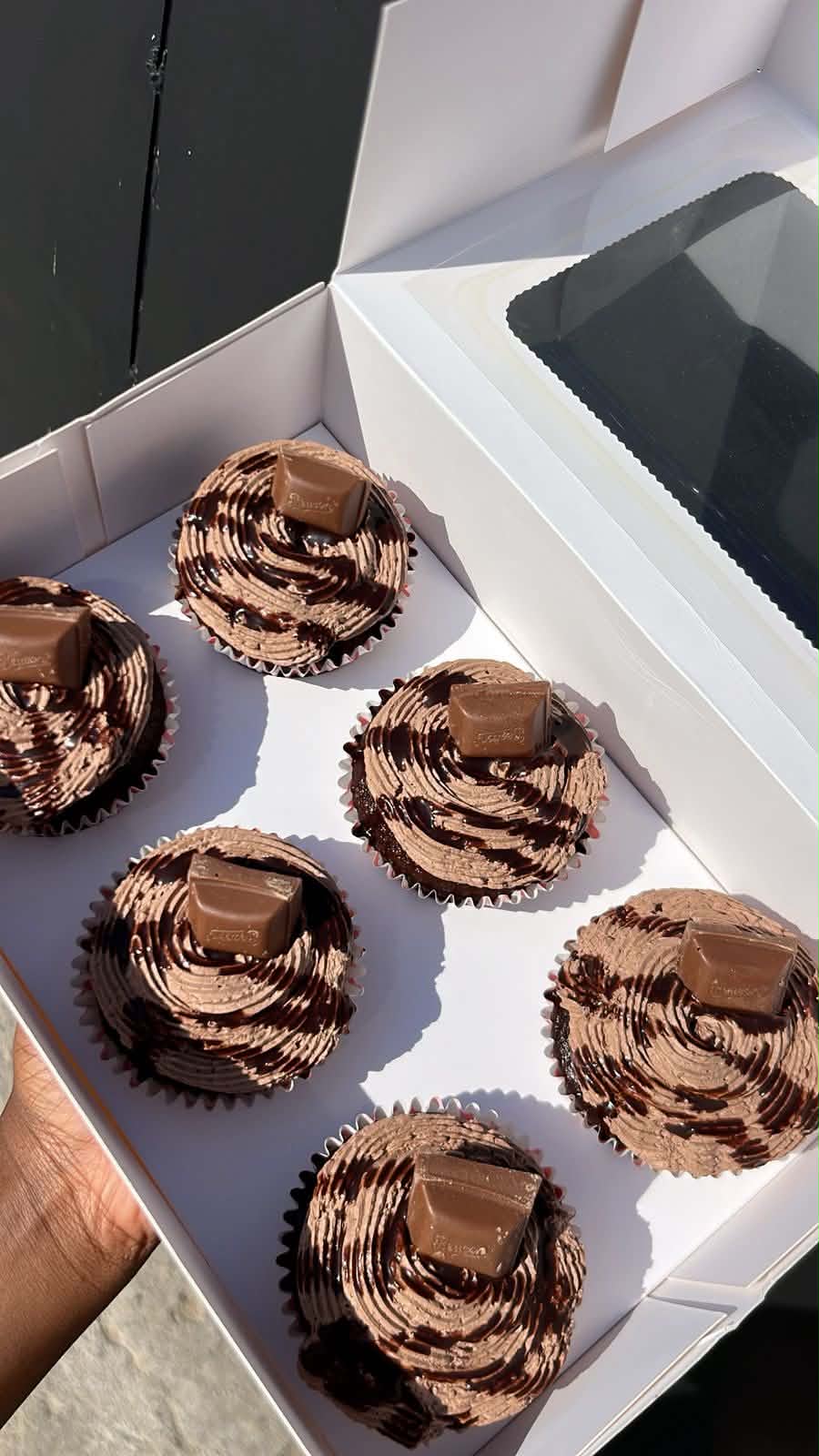 Bee's Bake strawberry cupcakes